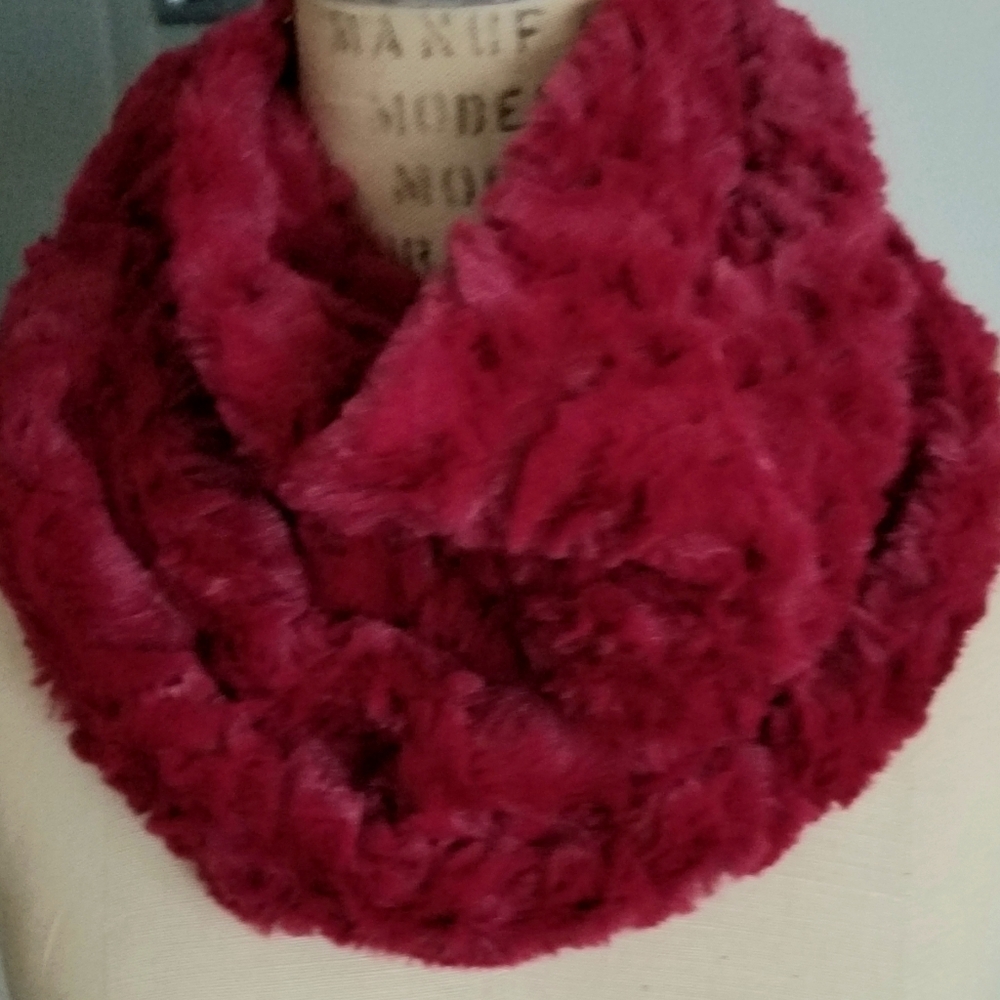 NEW Soft Infinity Scarf Cherry Red